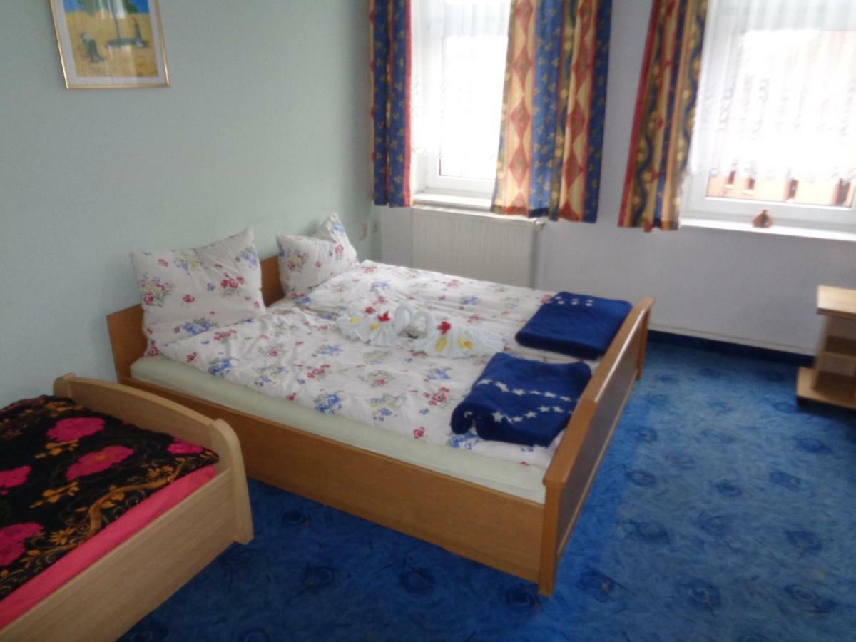 Heegemuhler-Hof Hotel Eberswalde-Finow Esterno foto
