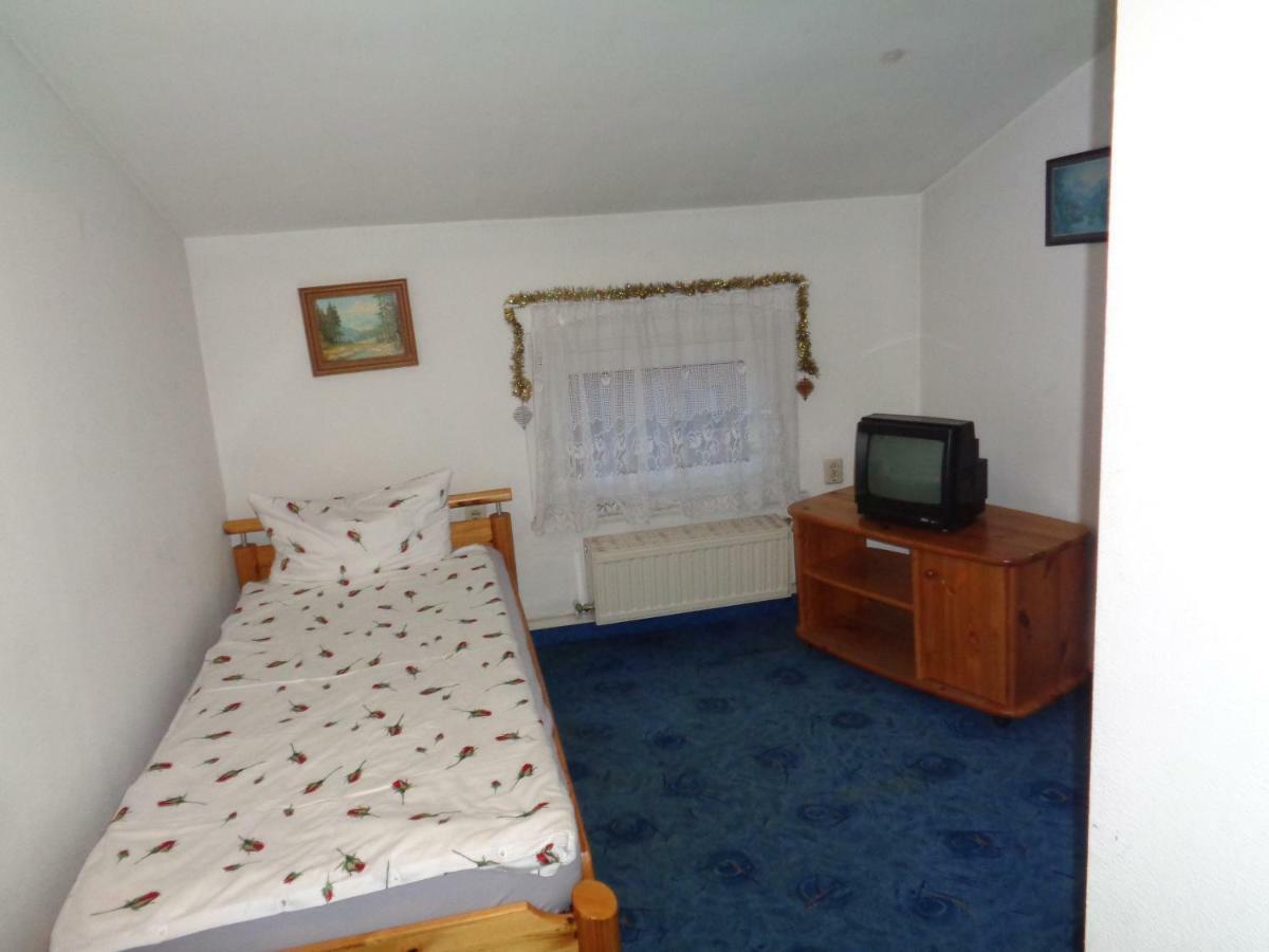 Heegemuhler-Hof Hotel Eberswalde-Finow Esterno foto